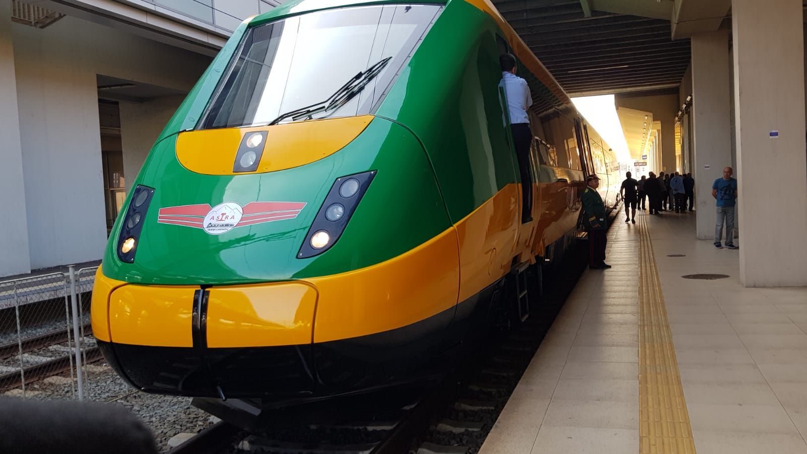 ARADCU TREN VALER BLIDAR GHEORGHE FALCA SA08SEPT (5)