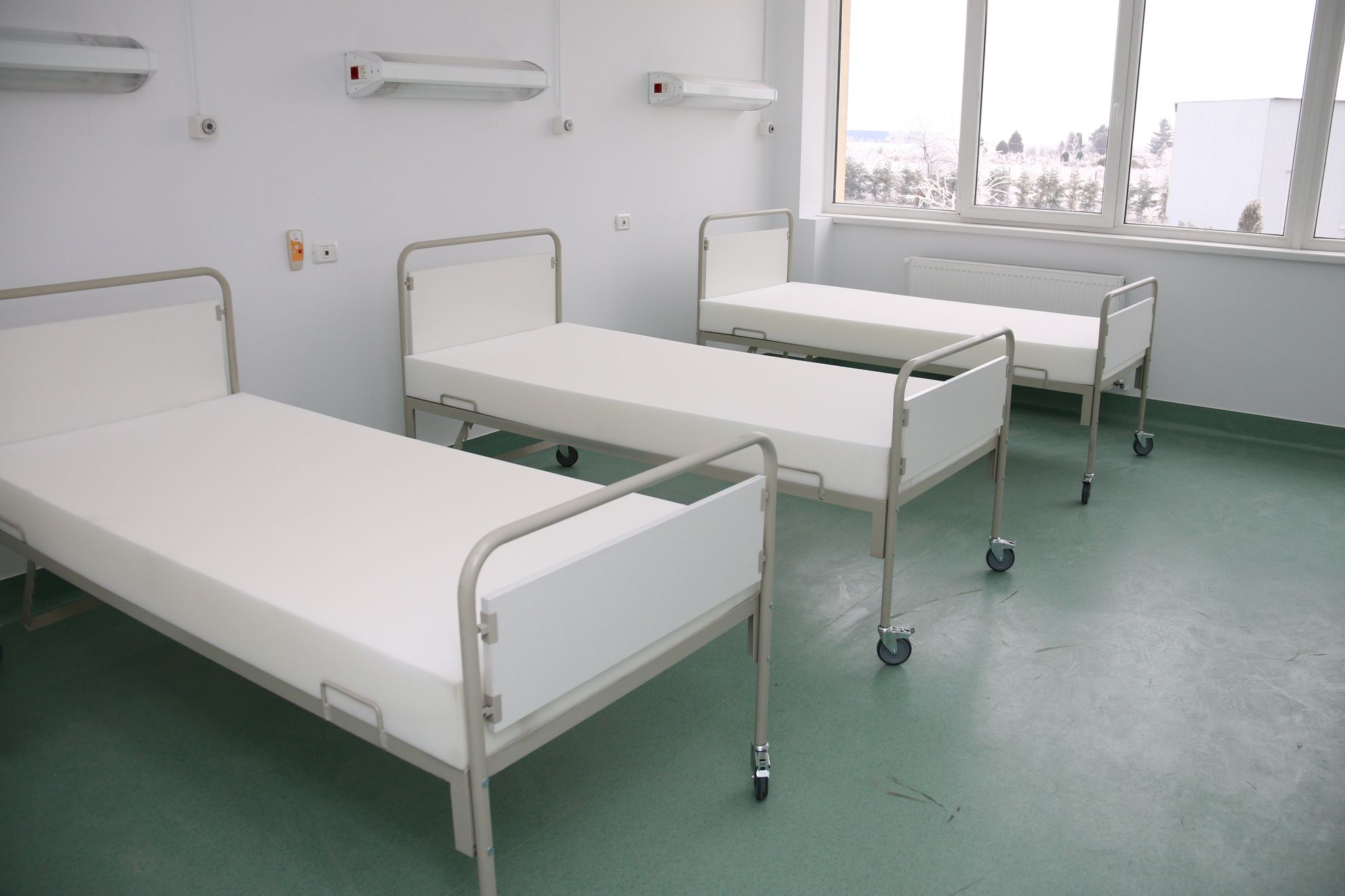 ARADCU 00 SPITAL MI10OCT