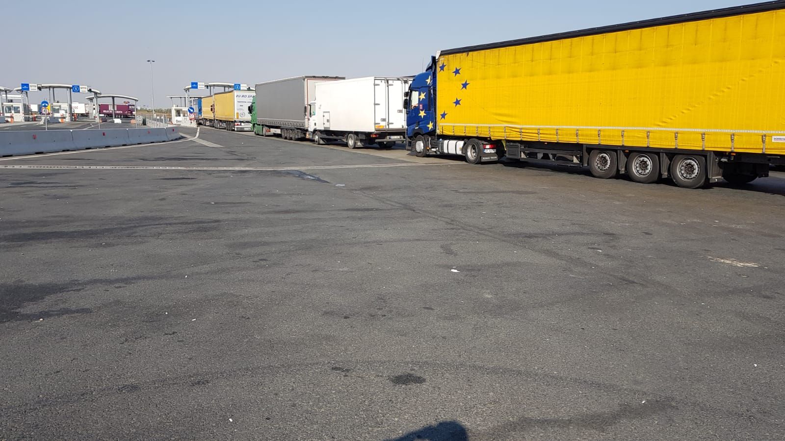 ARADCU TIR CAMIOANE AUTSTRADA NADLAC ARAD LU08OCT (12)