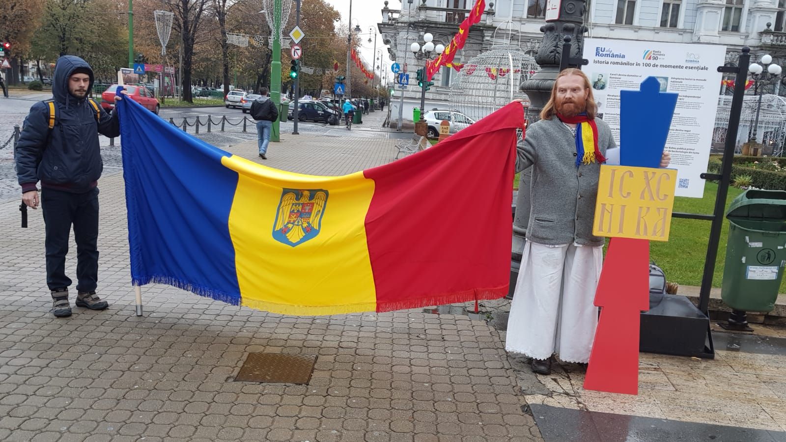 ARADCU 00 MARS PE JOS ALBA IULIA MAREA UNIRE 1918 LU26NOV (1)