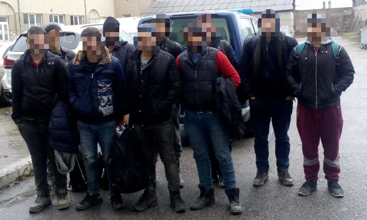 ARADCU 00 41 MIGRANTI NADLCA POLITIA DE FRONTIERA ARAD DUM30DEC 3