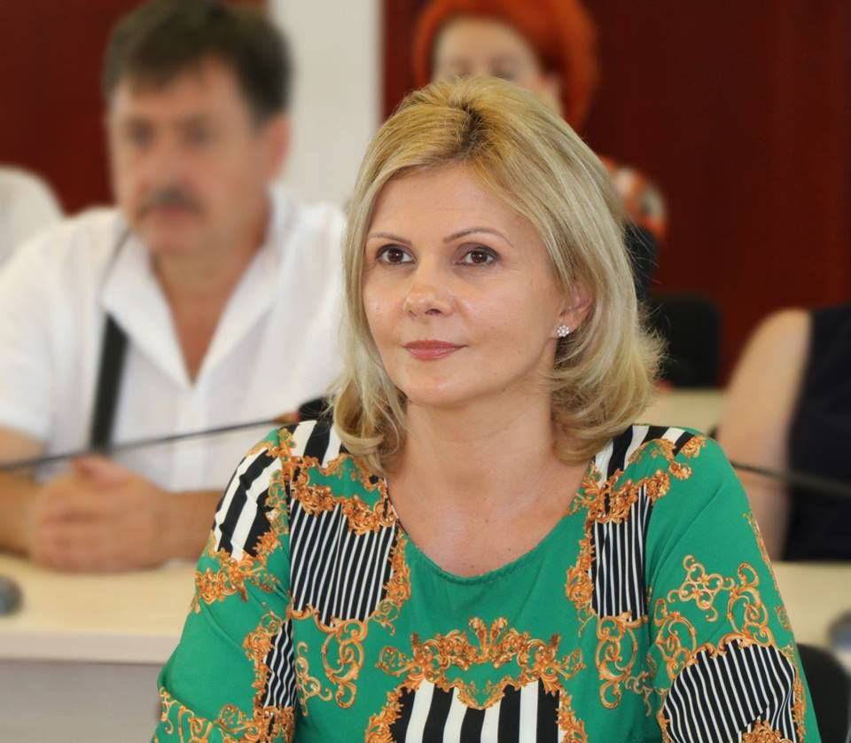 ARADCU 00 CLAUDIA BOGHICEVICI SA01DEC