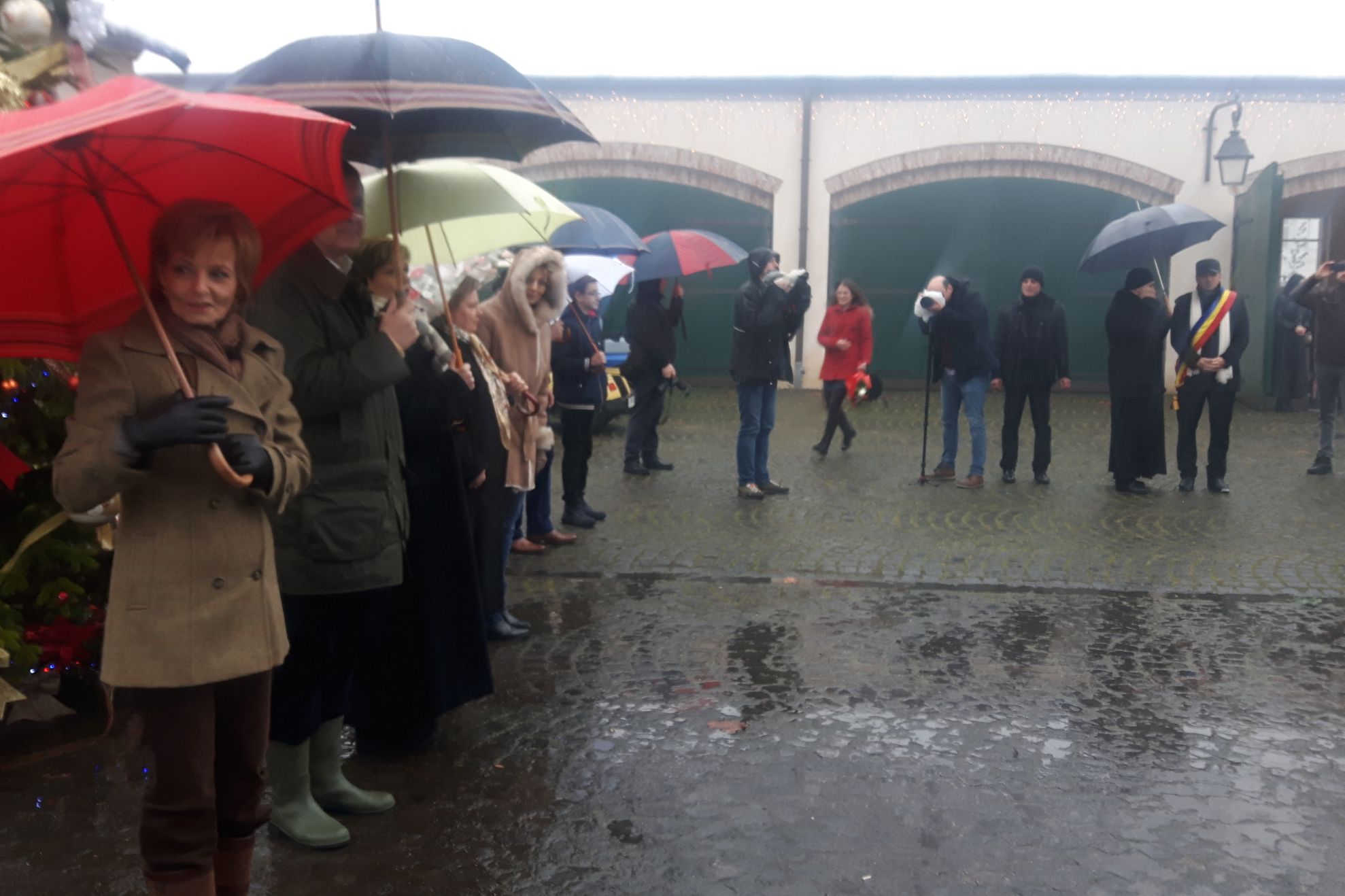 ARADCU 00 SAVARSIN VODICEAN DUBASI MARGARETA CASTEL LU24DEC (1)