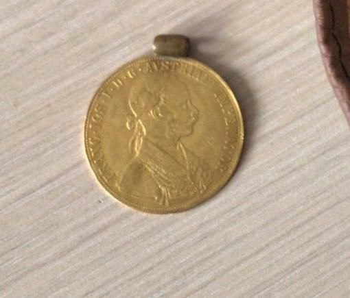 ARADCU 00 BANI AUR BIJUTERII POLITIA MI30IAN