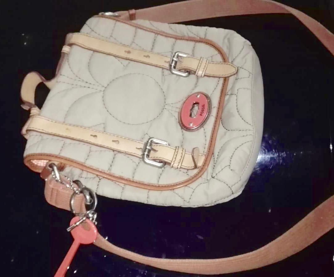 ARADCU 00 GEANTA SPARGERE MASINA POLITIE JOI14FEB