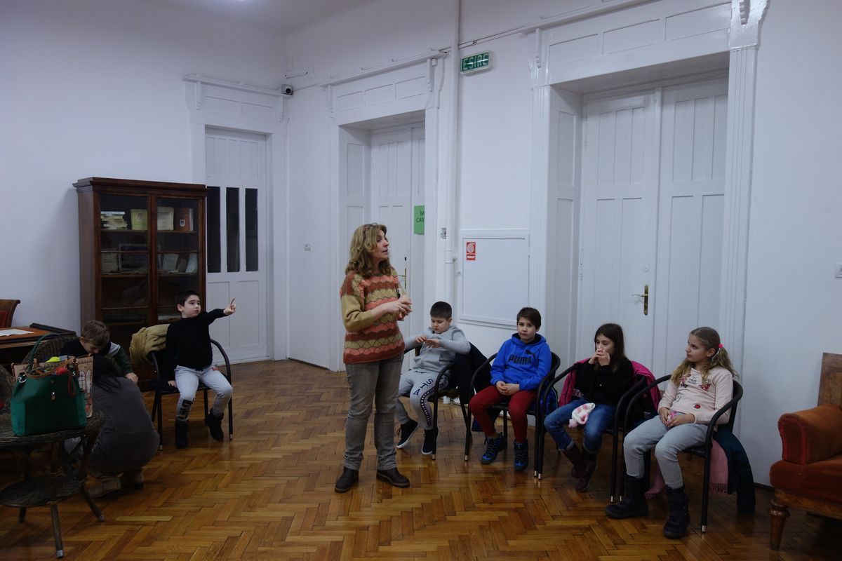 ARADCU 00 LUCIA BIBART COPII BIBLIOTECA (1)