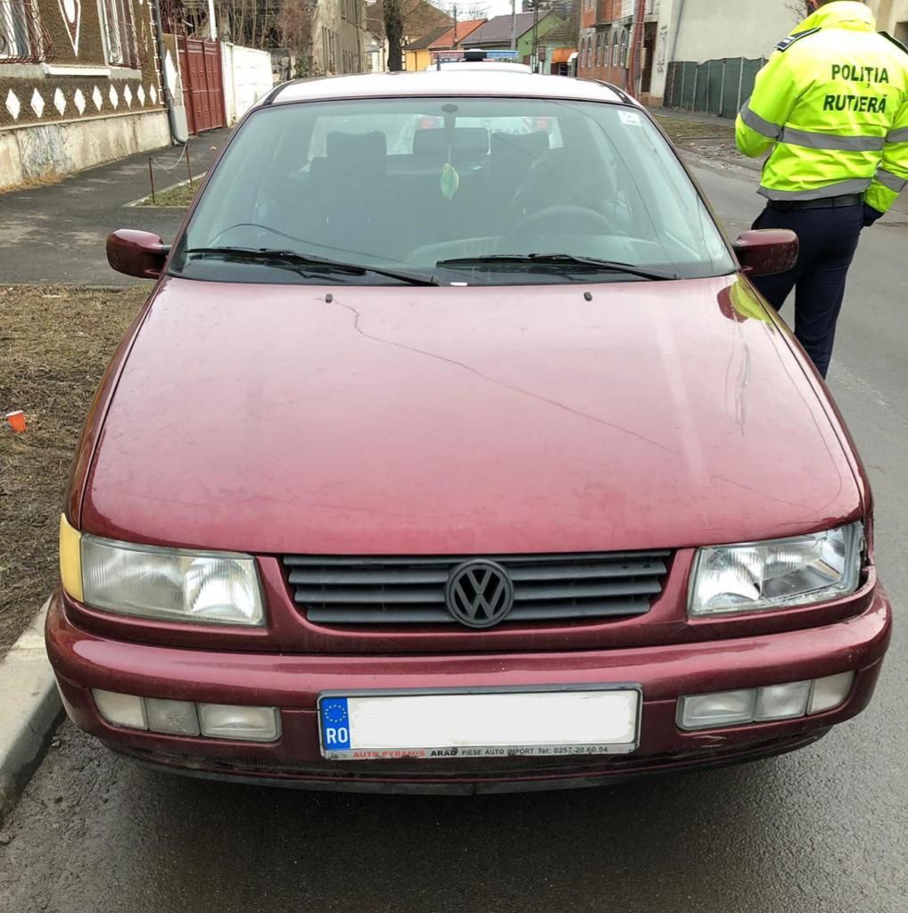 ARADCU 00 MASINA POLITIA ARAD LU04FEB (1)