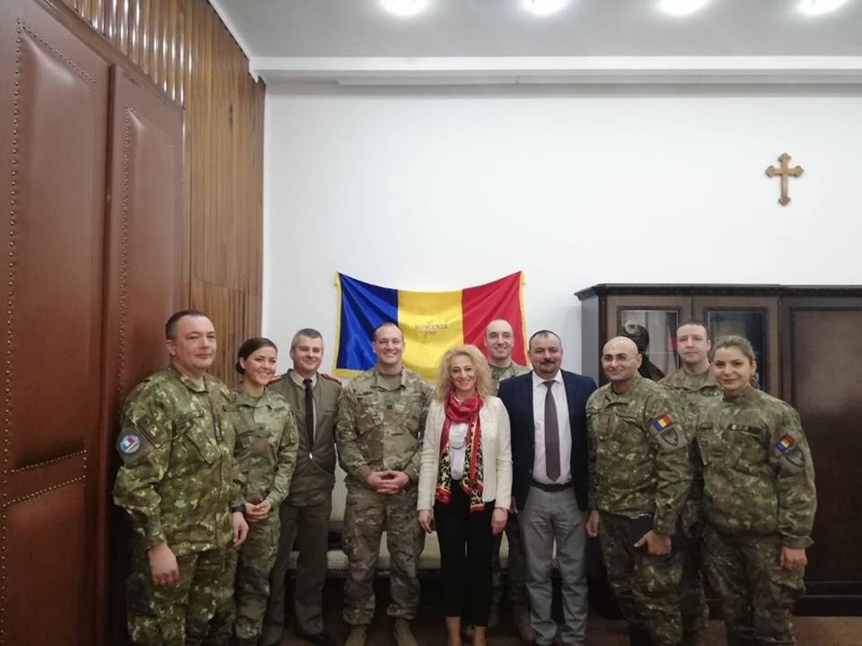 ARADCU 00 MILITARI ROMANIA AMERICA USA PREFECT FLORENTINA HORGEA SUBPREFECT PREFECTURA ARAD LU11FEB