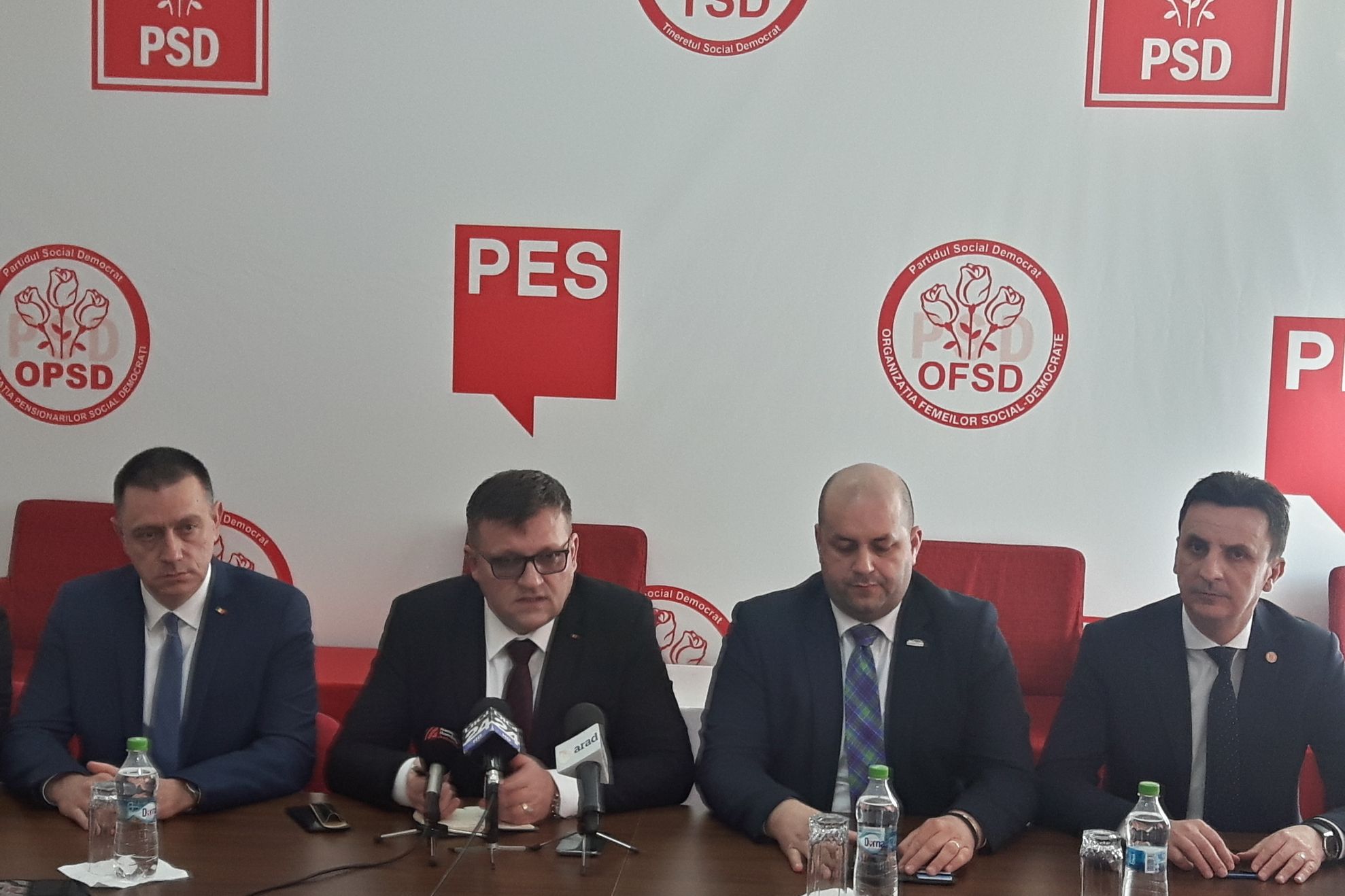 ARADCU 00 MINISTRUL MUNCII MARIUS BUDAI DOREL CAPRAR MIHAI FIFOR JOI28FEB (2)