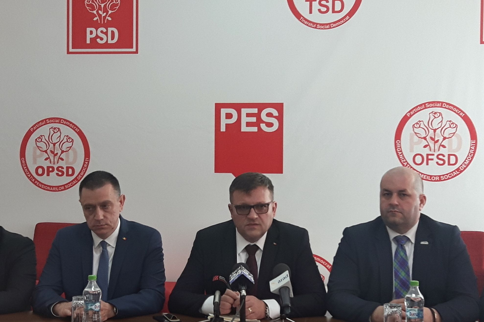 ARADCU 00 MINISTRUL MUNCII MARIUS BUDAI DOREL CAPRAR MIHAI FIFOR JOI28FEB (4)