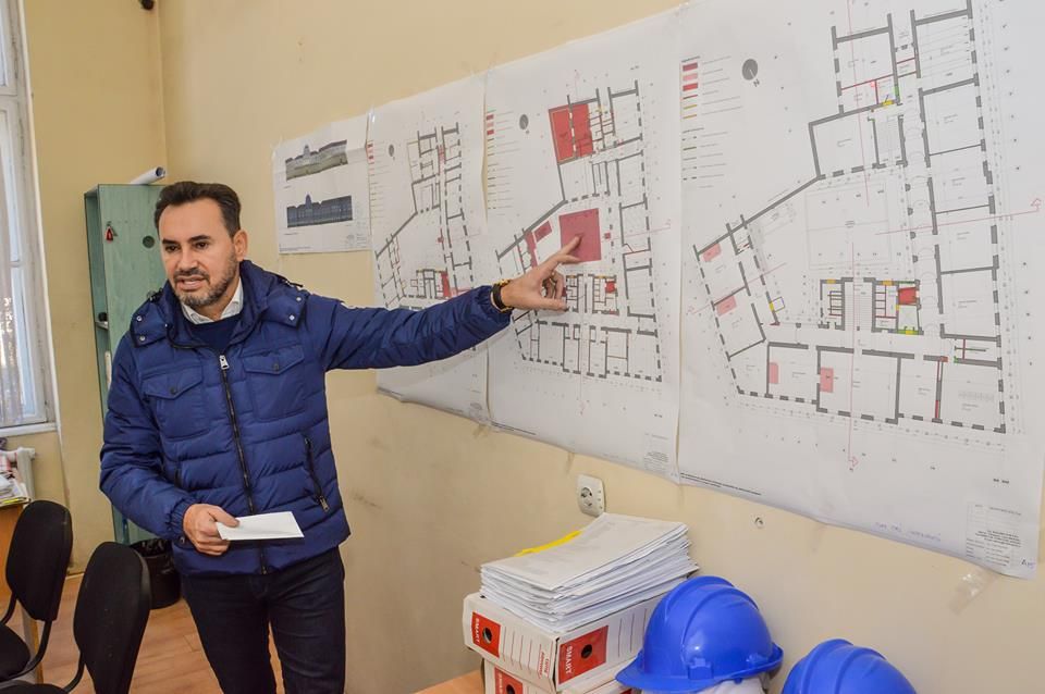 ARADCU 00 COLEGIUL ECONOMIC PRIMARUL GHEORGHE FALCA MI06MART (1)