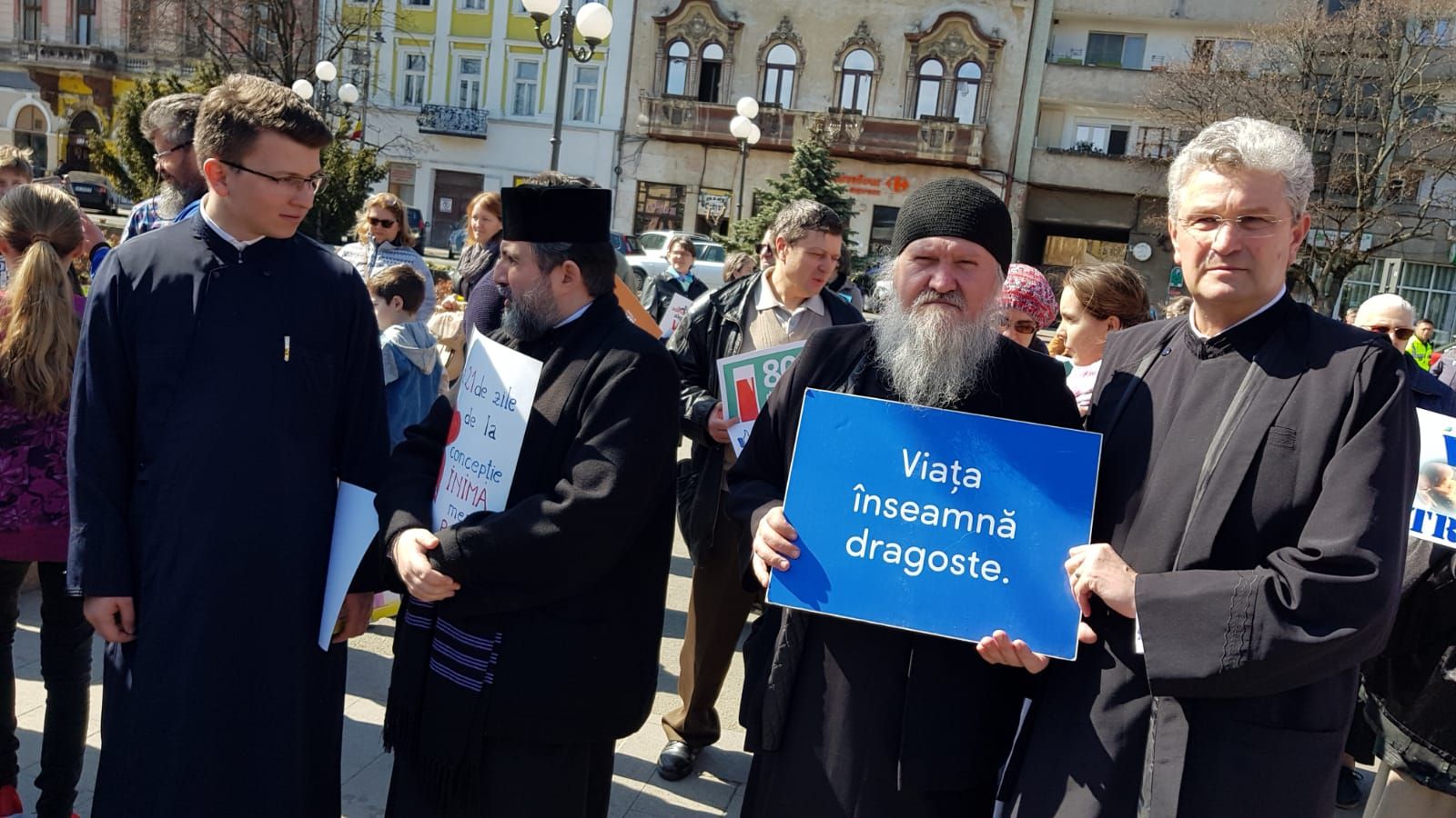 ARADCU 00 MARS PENTRU VIATA SA23MART 27