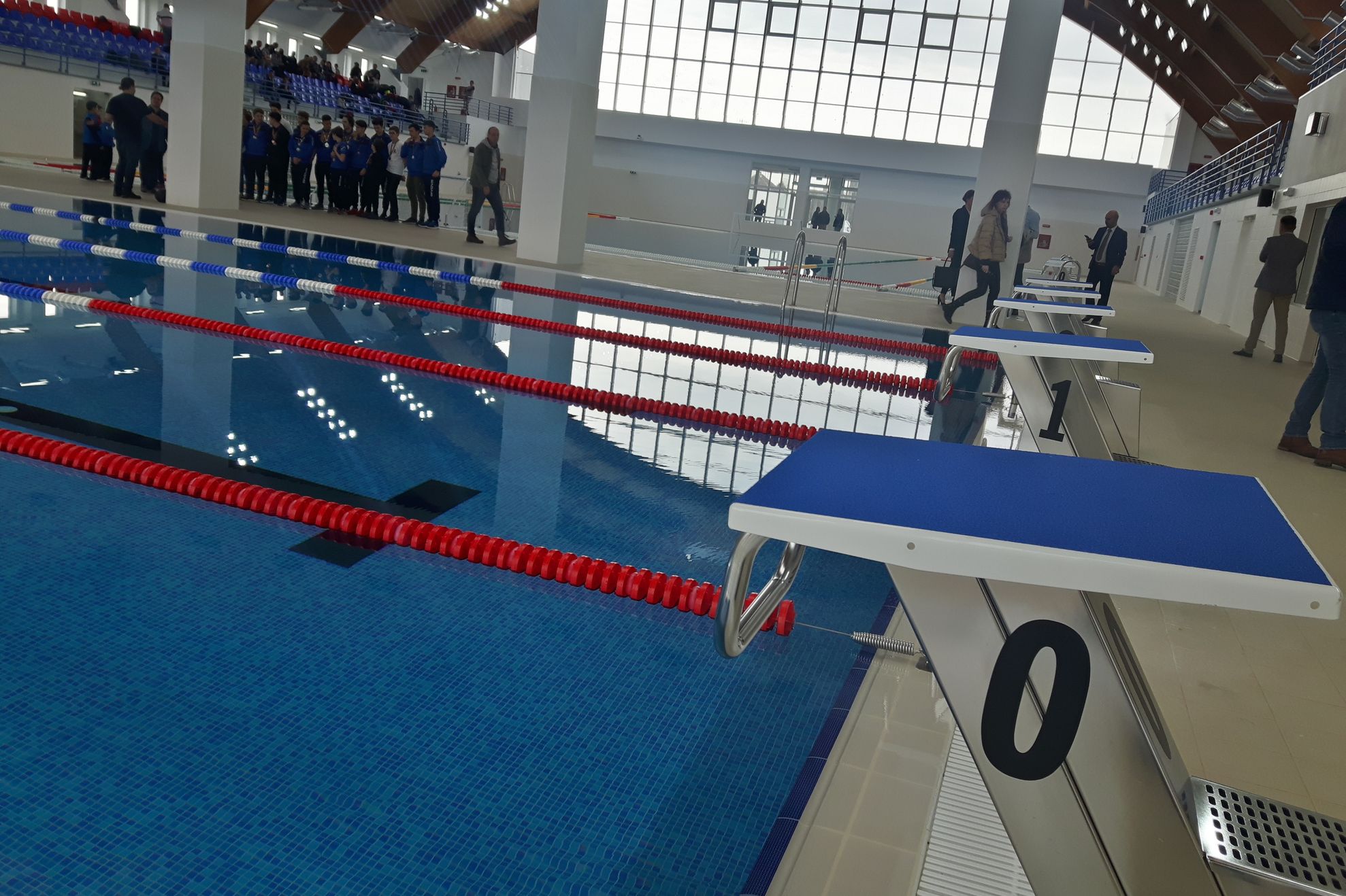 ARADCU 00 VICEPREMIER DANIEL SUCIU DOREL CAPRAR MIHAI FIFOR BAZIN POLO COMPLEX JOI07MART (14)