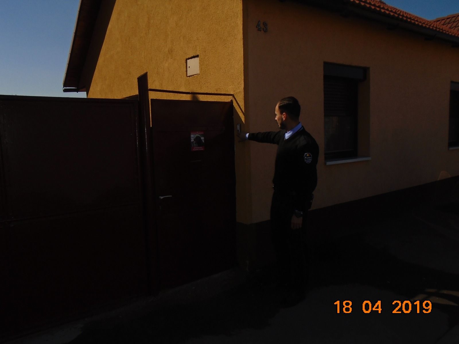 ARADCU 00 CAINI AGRESIVI POLIST LOCAL POLITIA LOCALA ARAD VI19APR (1)