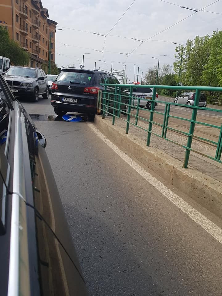 ARADCU 00 MASINA GHEORGHE FALCA JOI11APR (10)