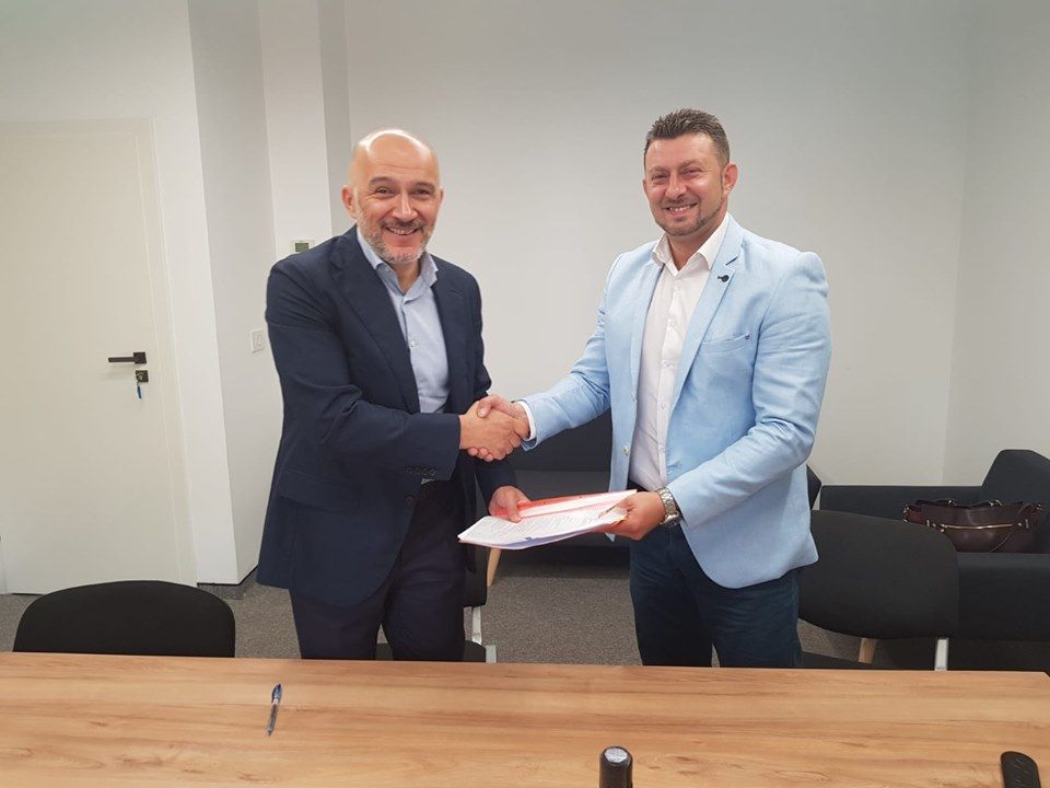 ARADCU 00 CALIN ABRUDAN SORIN MAXIM JO06IUN