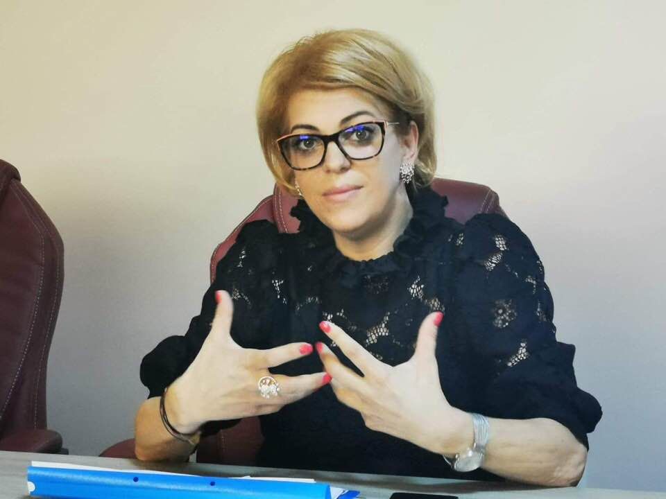 ARADCU 00 ANCA STOENESCU VI09AUG