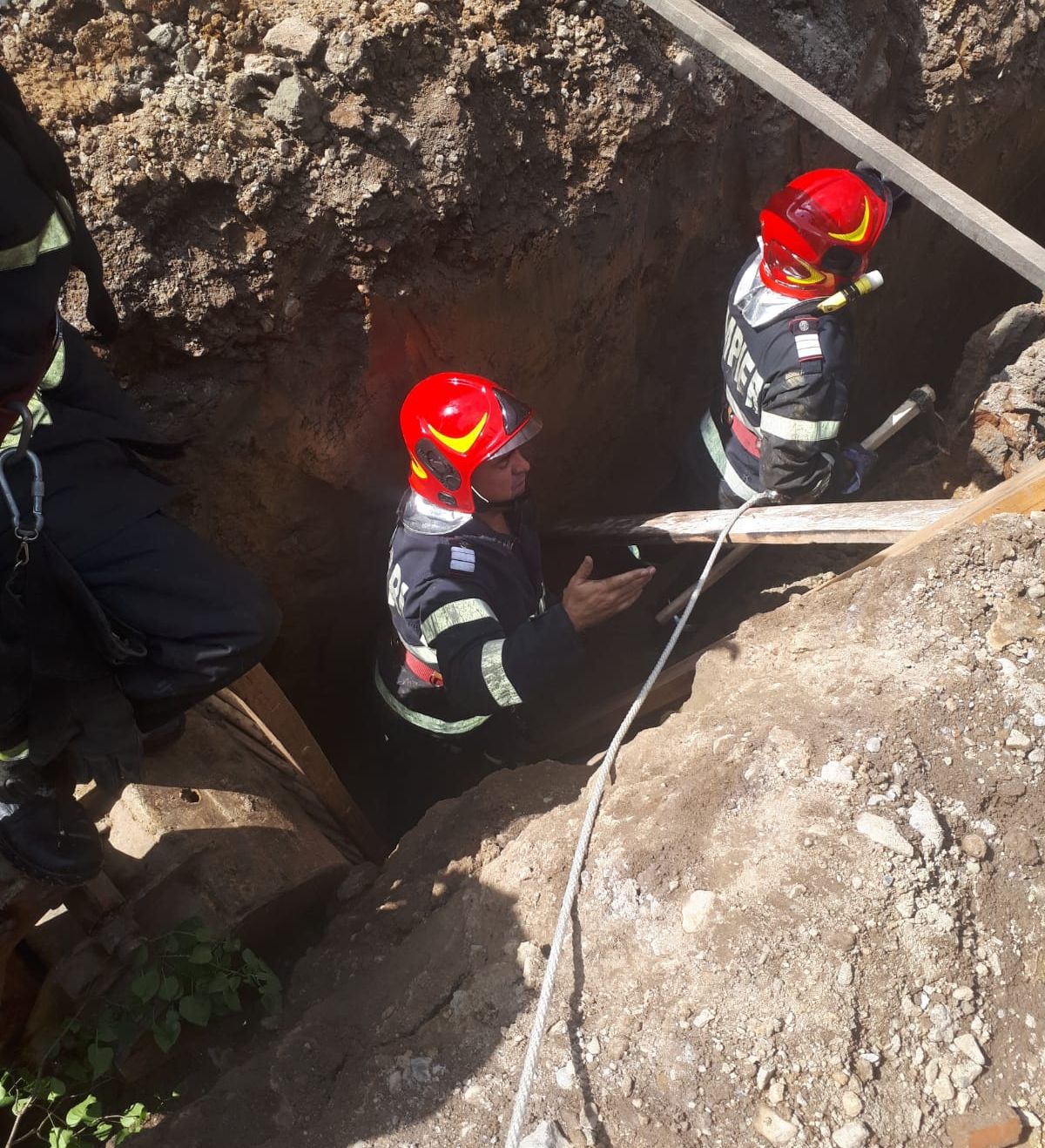 ARADCU 00 ISU ARAD LU05AUG (5)