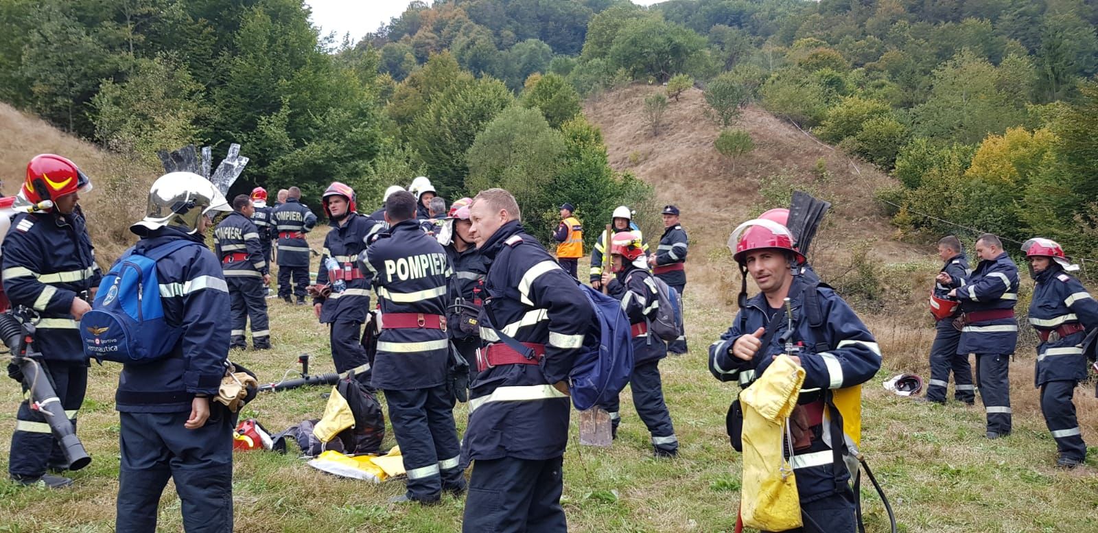 ARADCU 00 INCENDIU PADURE MUNTI CAUTARI ISU ARAD VI27SEPT (1)