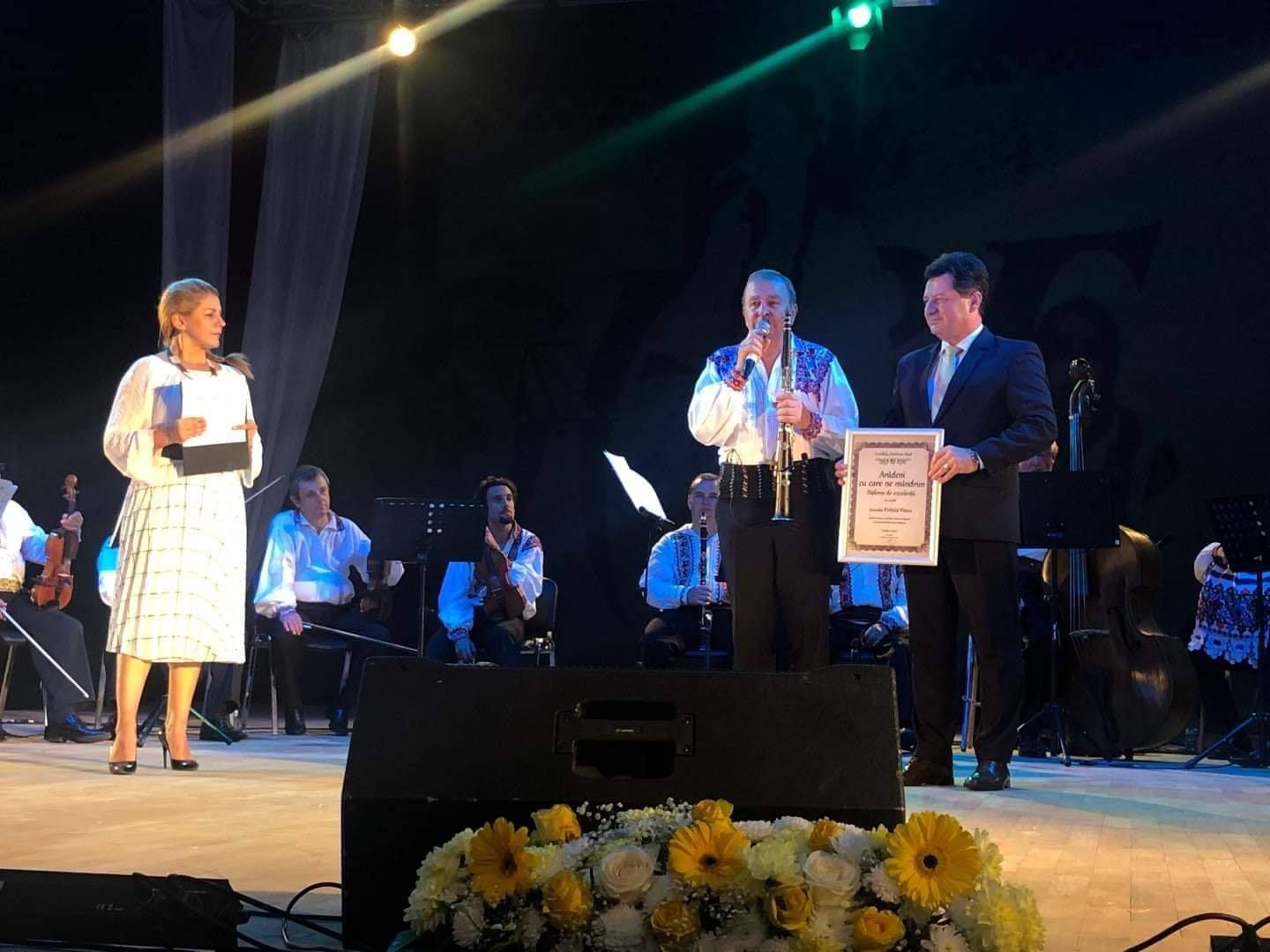 ARADCU 00 PETRICA PASCA IUSTIN CIONCA CONSILIUL JUDETEAN ARAD SA07SEPT