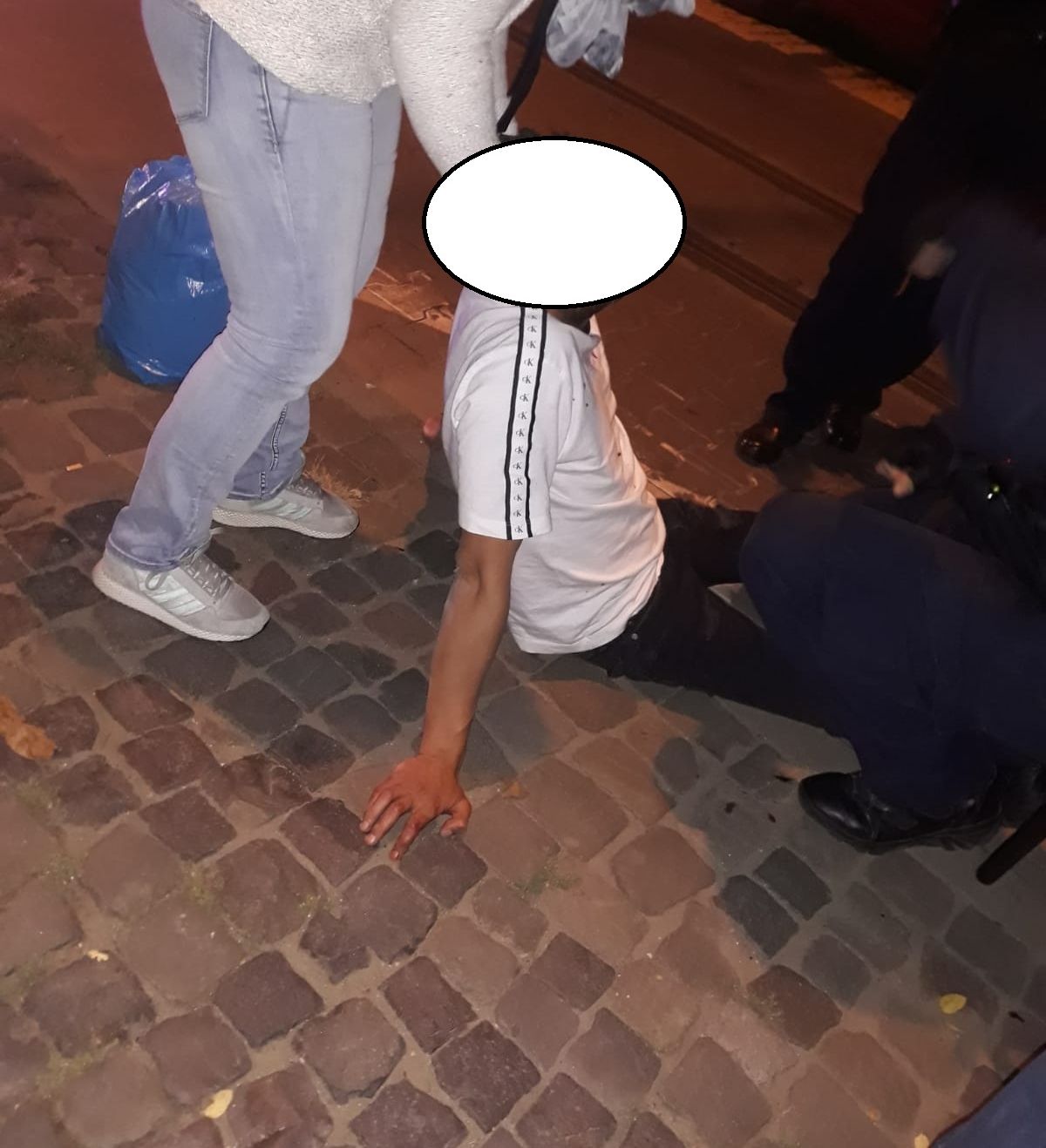 ARADCU 00 BATAIE BOUL ROSU POLITIA LOCALA ARAD VI11OCT (2)