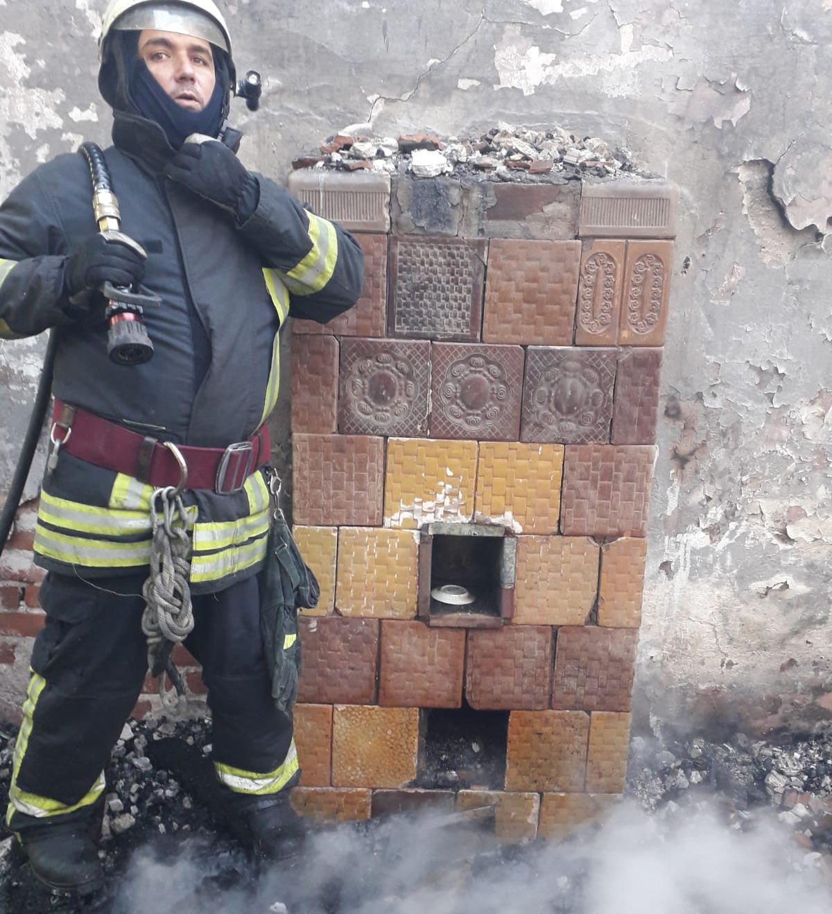 ARADCU 00 INCENDIU UNITATE MILITARA GAI ISU ARAD MA08OCT (1)