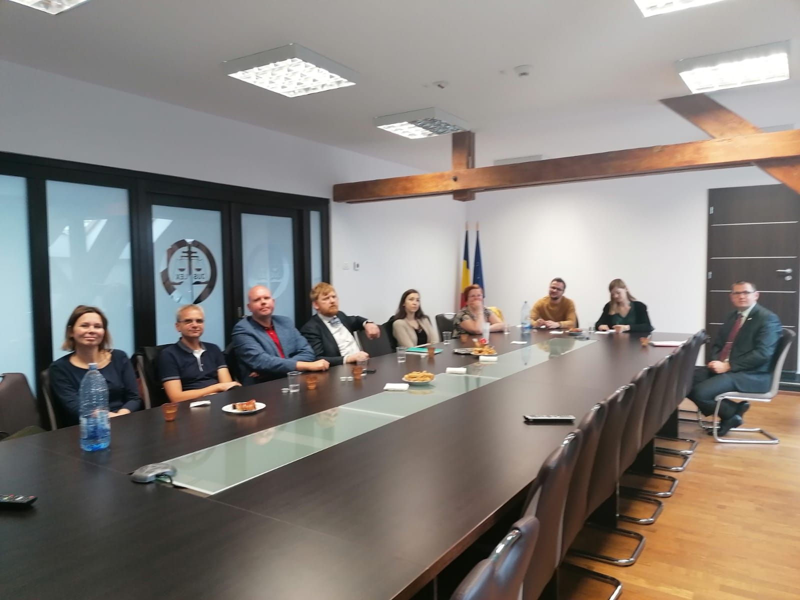 ARADCU 00 MAGISTRATI UE LA TRIBUNALUL ARAD JOI07NOV (1)