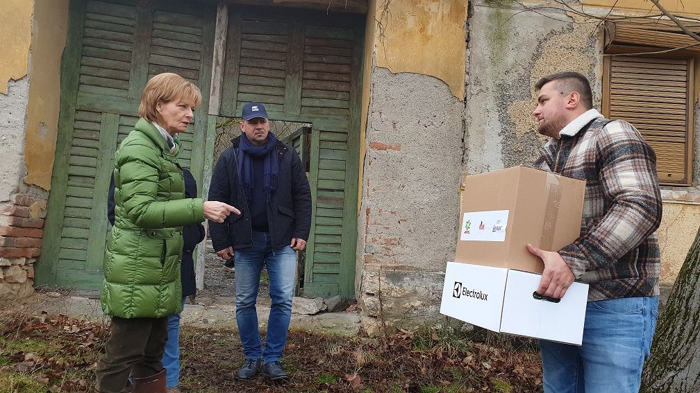 ARADCU 00 MARGARETA VODICEAN SAVARSIN CASTEL LU23DEC (223)x