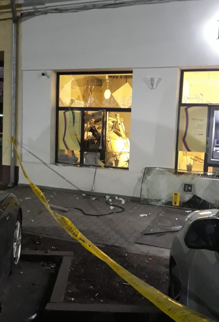 ARADCU 00 BANCOMAT ATM POLITIA ARAD VI14FEB 4