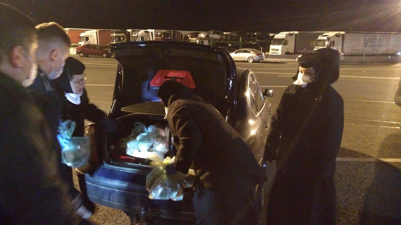 ARADCU 00 CALUGARITE BISERICA TOMOTEI DUM23MART (1)