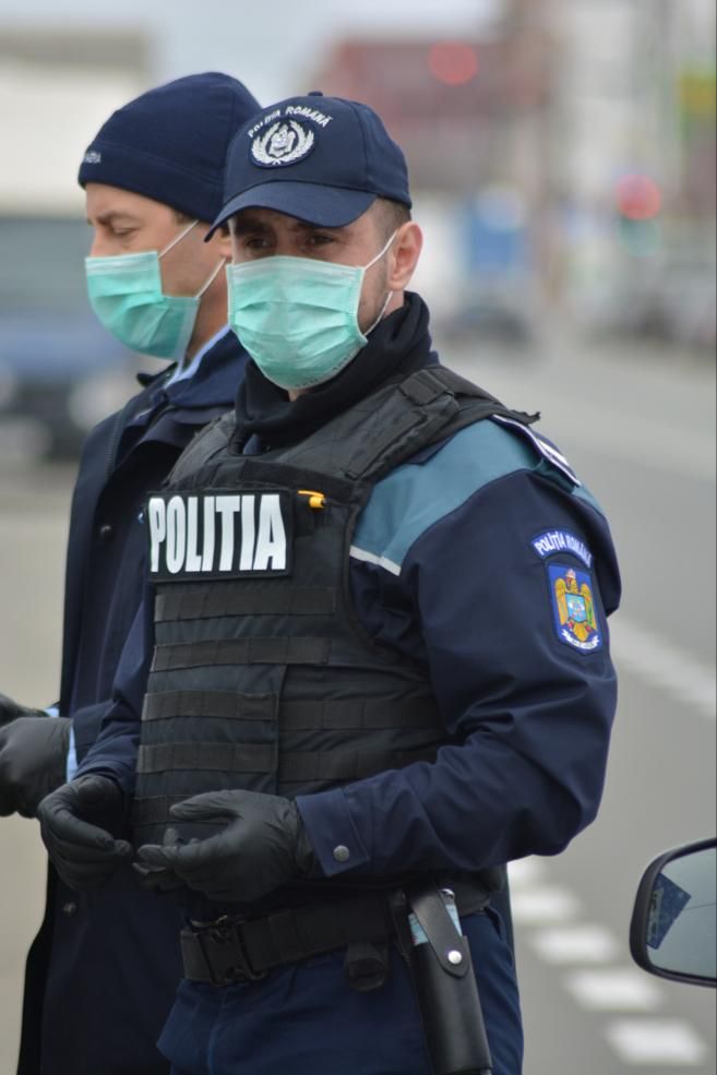 ARADCU 00 POLITIA ARAD MI25MART