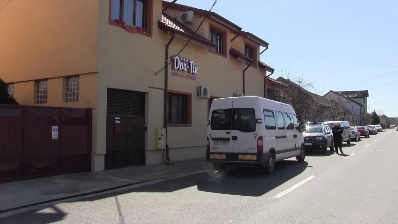 ARADCU 00 PROTEST CARANTINA JOI12MART (1)