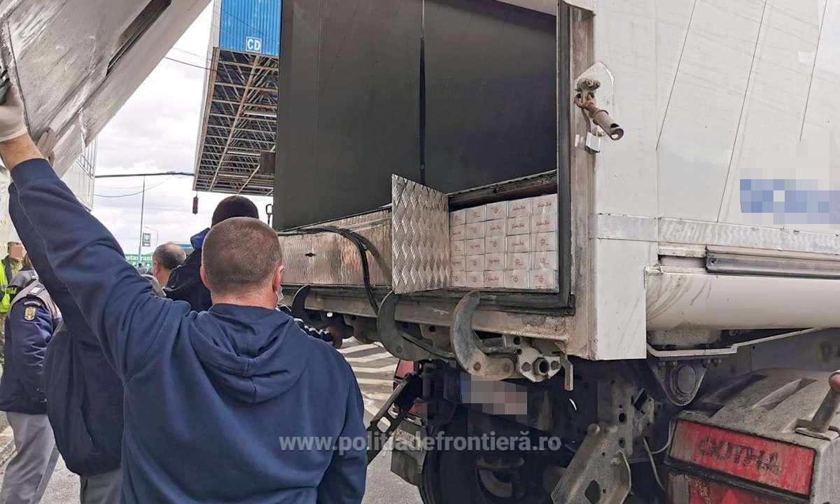 ARADCU 00 TIGARI CONTRABANDA POLITIA DE FRONTIERA MA03MART