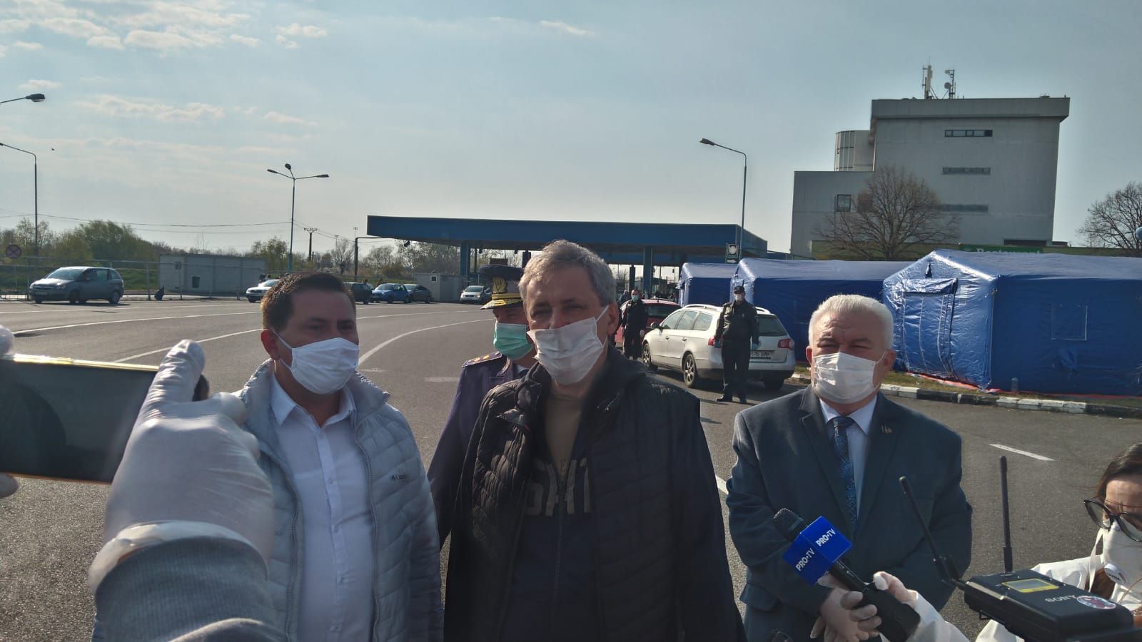 ARADCU 00 MINISTRU MAI MARCEL VELA NADLAC DUM05APR