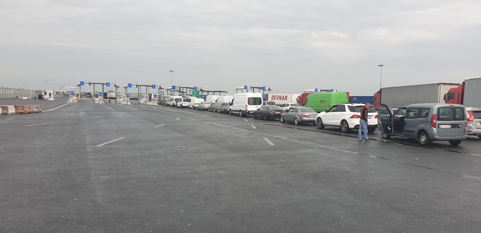 ARADCU 00 FRONTIERA NADLAC DUM17MAI (2)