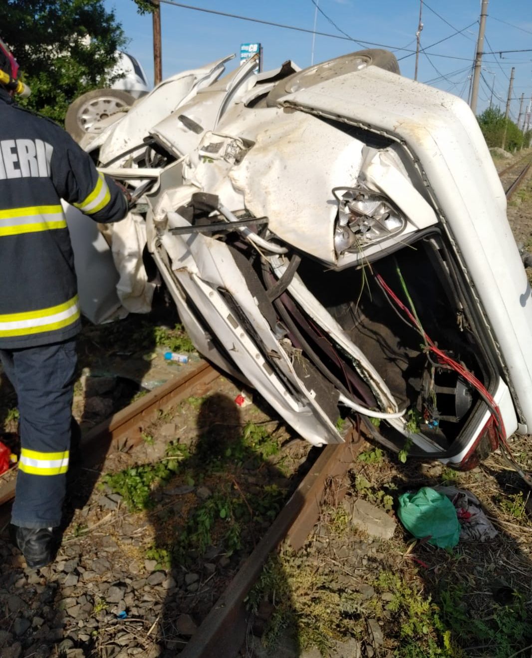 ARADCU 00 ISU ARAD VI08MAI 7