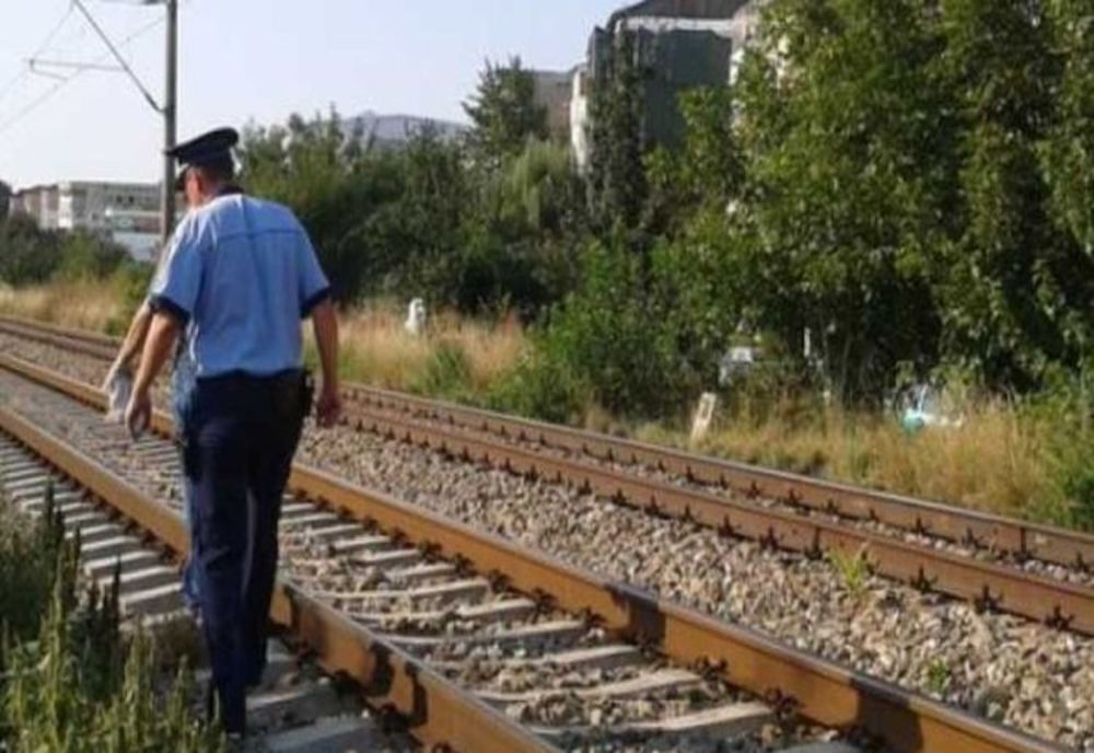 Betonieră lovită de tren, întârzieri în traficul feroviar