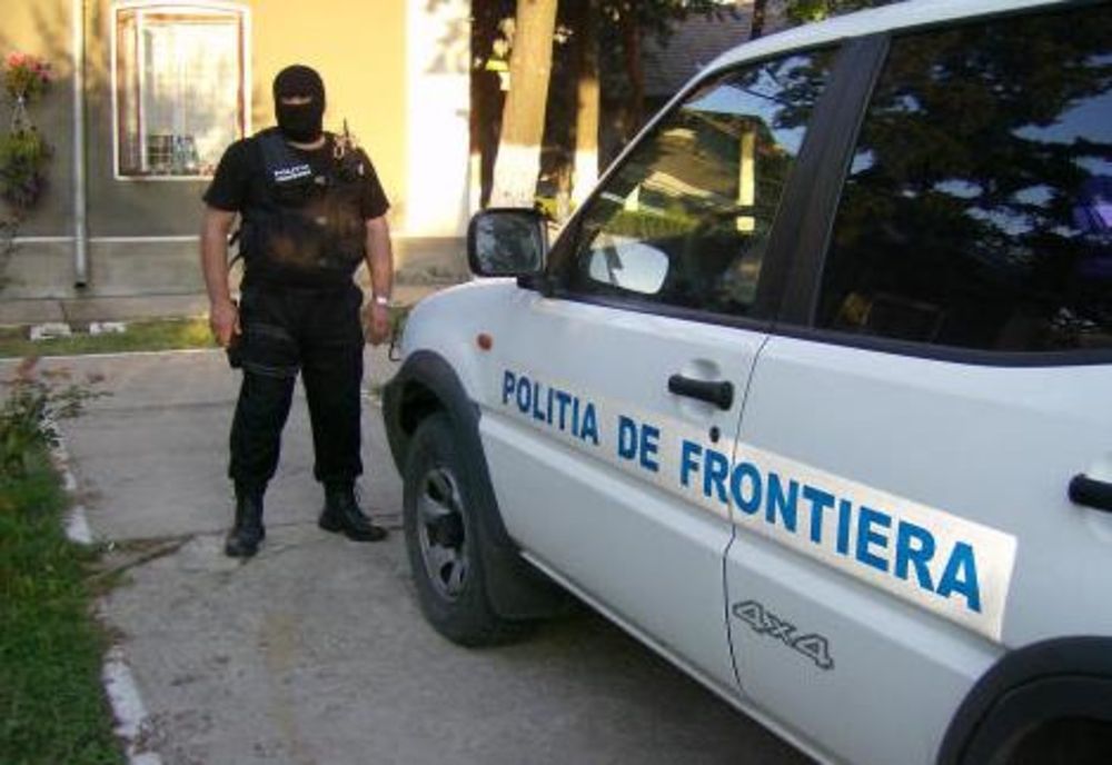 Tânără de 20 de ani, prinsă la frontiera Nădlac II cu documentul altei persoane
