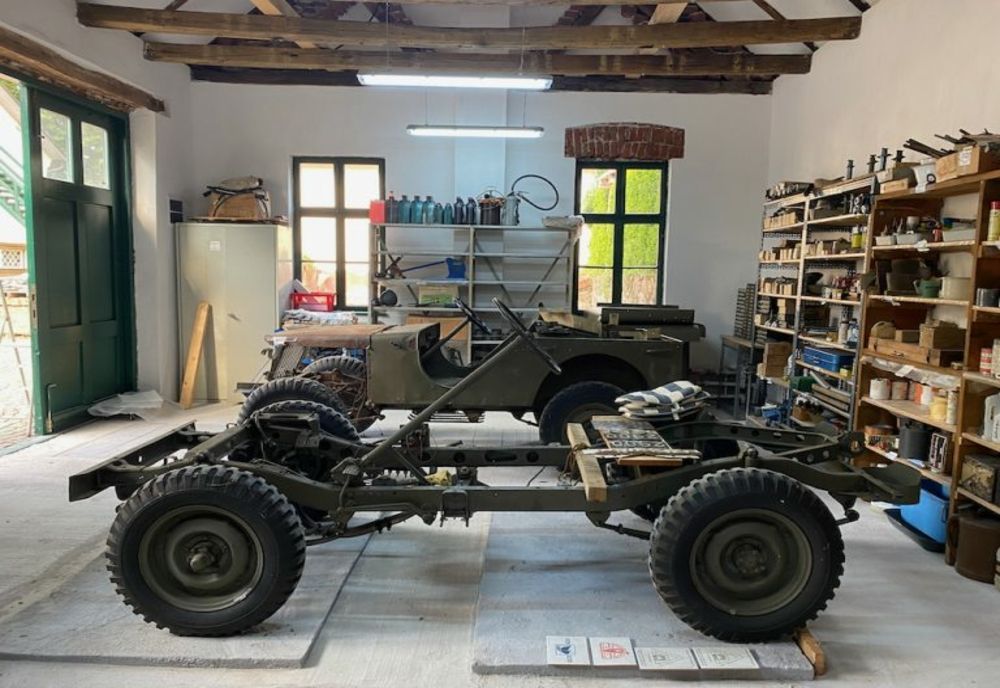 Atelier auto regal, deschis pentru public