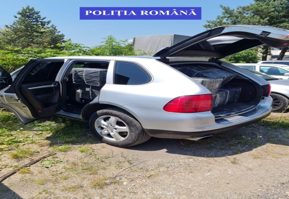 Prins cu bunurile furate în autoturism