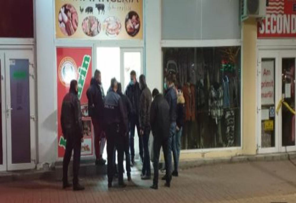  A fost prins suspectul care a tras focuri de armă şi a rănit un bărbat cu un cuţit