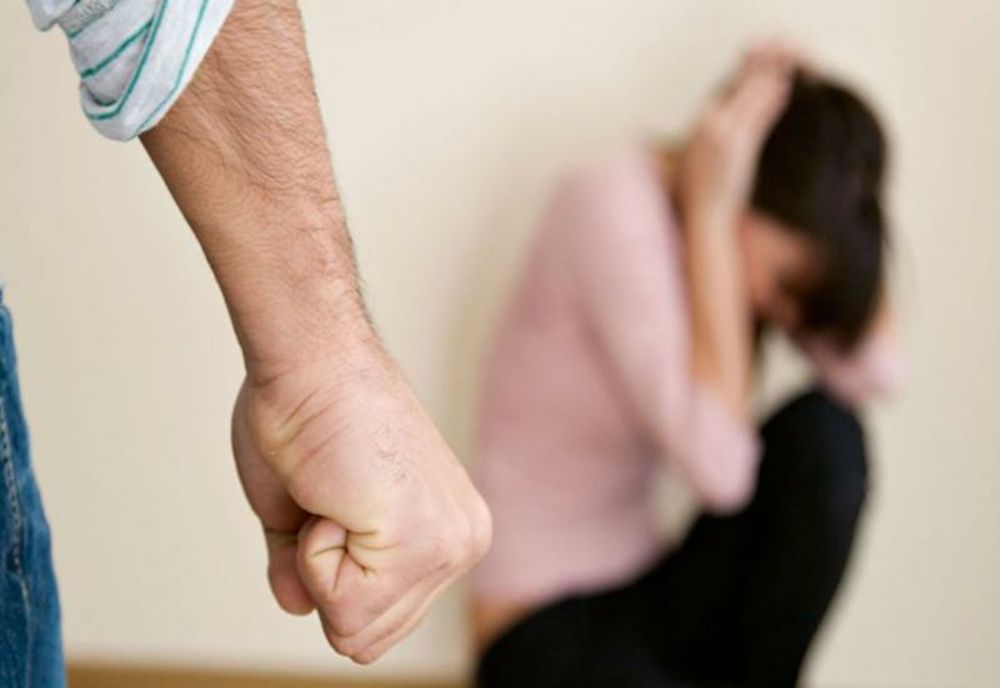 Ordine de protecție provizorii: soție și mamă, în primejdie