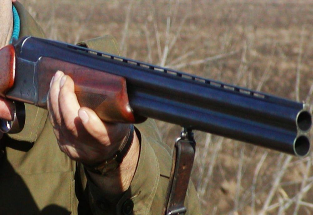 A murit după ce a fost împușcat accidental, la vânătoare