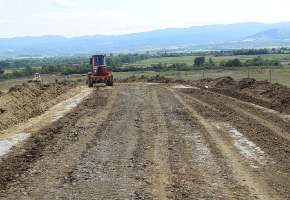  Consiliul Judeţean va tranforma cu patru milioane de euro un drum în "noul Transalpina"
