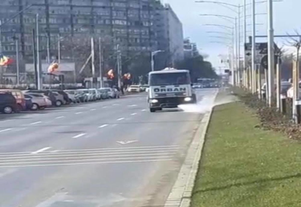 Se reia curățenia stradală în Arad