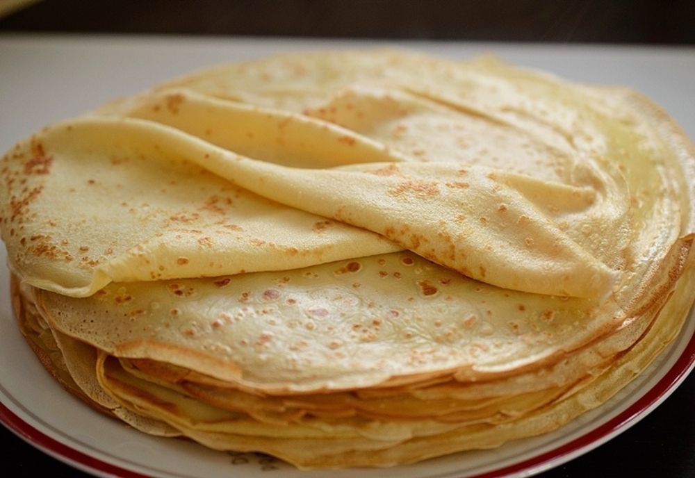 Mii de vizitatori sunt aşteptaţi în weekendul următor la ''Parada Clătitelor'' din staţiunea Moneasa