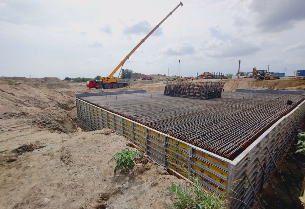 220 de ture de transport de beton, peste noapte, spre noul pod peste Mureș