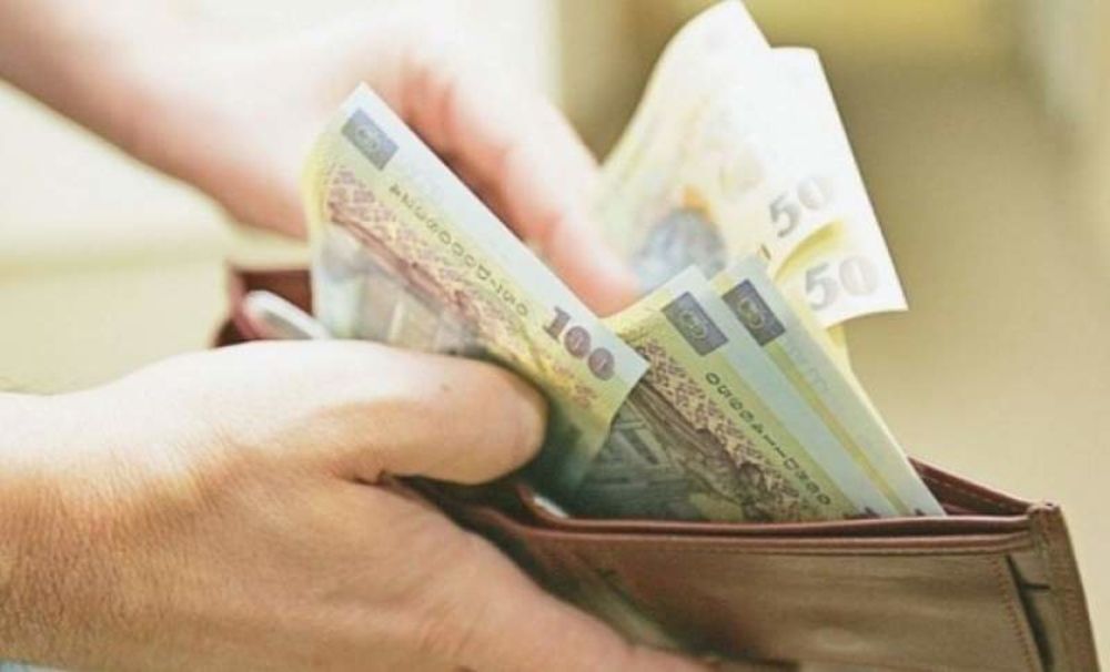 Cresc salariile bugetarilor din România - Ministerul Muncii propune majorări