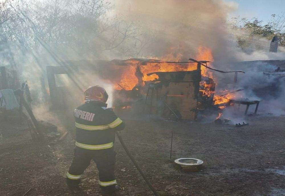 Săptămână grea pentru pompierii arădeni. Peste 100 de intervenții la accidente, incendii și alte evenimente