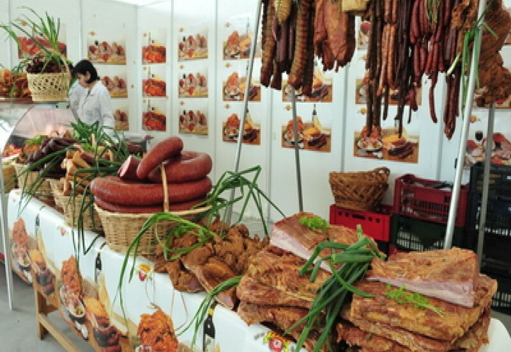 După o pauză de doi ani, la Pecica se organizează din nou Pomana Porcului